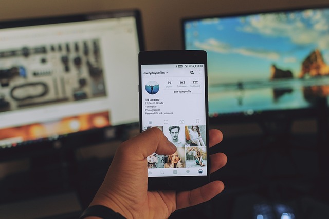 Delivery Sem Complicações: Como Chatbots no WhatsApp Impulsionam Vendas
